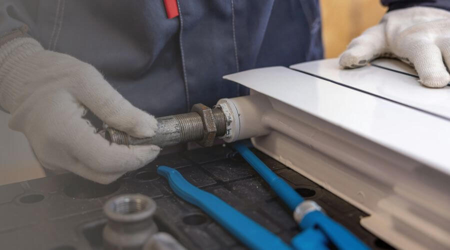 Expert burst pipe repair services in Cecil, AL